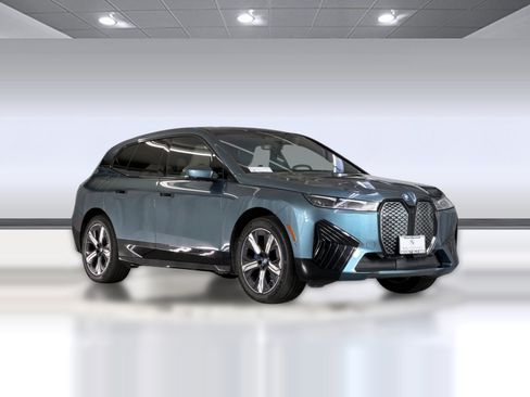 Certified 2024 BMW iX xDrive50 w/ Sport Package AWD/4WD image 7