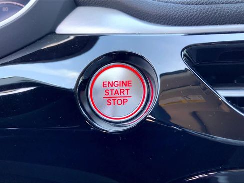 Certified 2026 Acura MDX FWD image 30