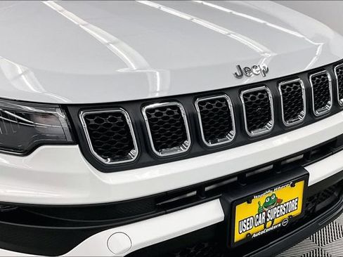 Used 2023 Jeep Compass Latitude w/ Sun and Sound Group AWD/4WD image 33
