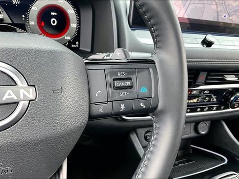 Certified 2025 Nissan Rogue SL w/ Tech Package image 11