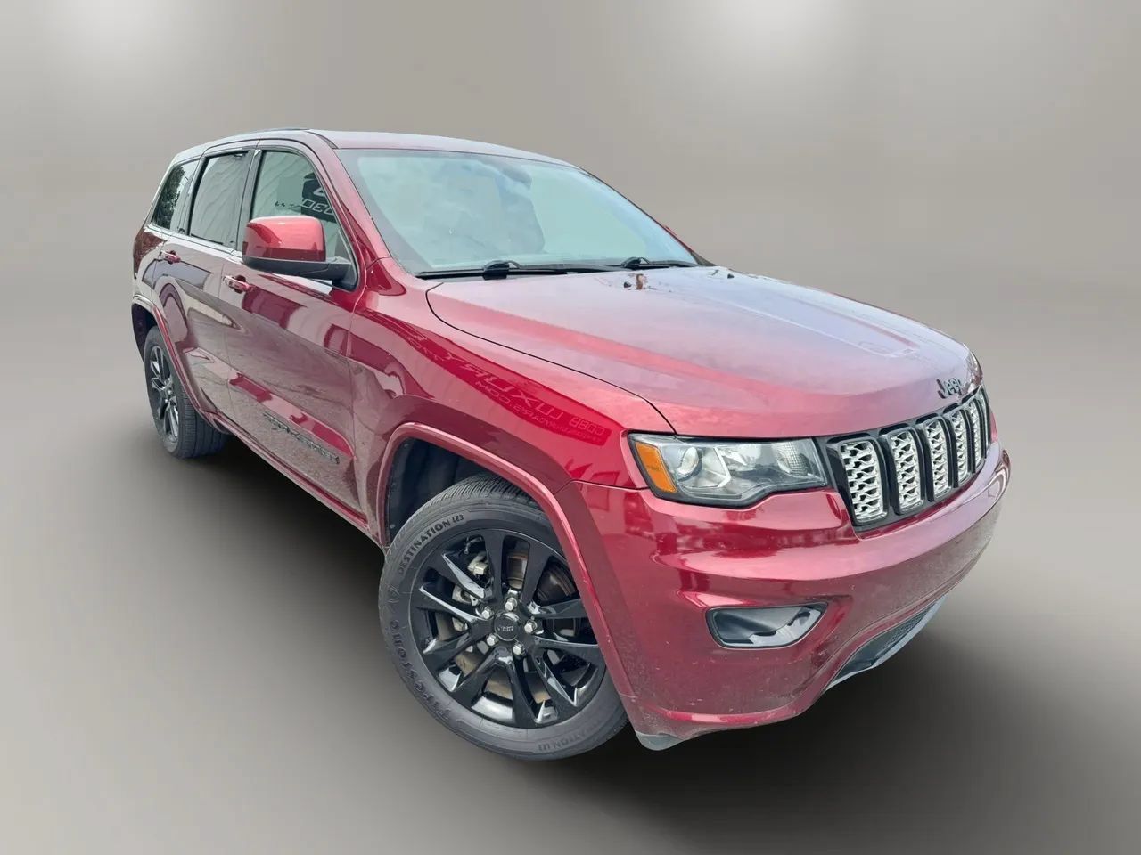 Used 2019 Jeep Grand Cherokee Altitude RWD image 2