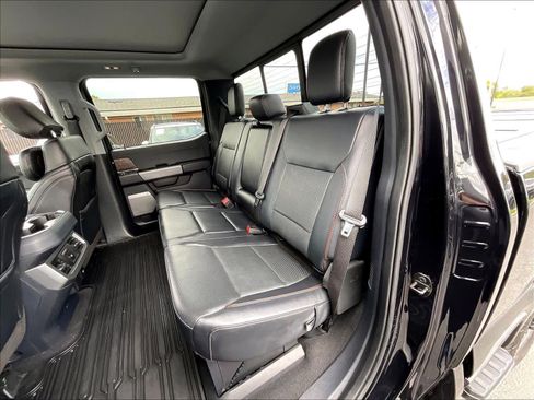 Used 2023 Ford F250 Lariat w/ Lariat Ultimate Package AWD/4WD image 29