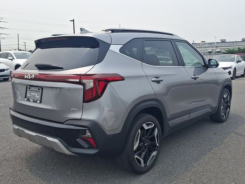 Used 2024 Kia Seltos SX AWD/4WD image 4
