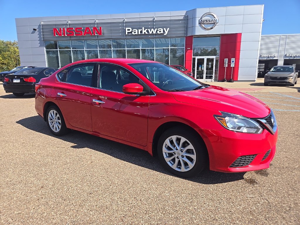 Used 2018 Nissan Sentra SV FWD image 1