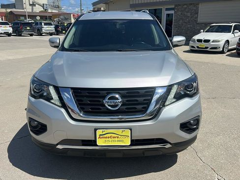 Used 2018 Nissan Pathfinder SV AWD/4WD image 8