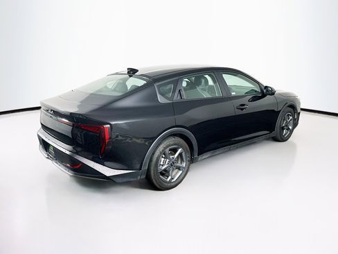 Used 2025 Kia K4 LXS image 9