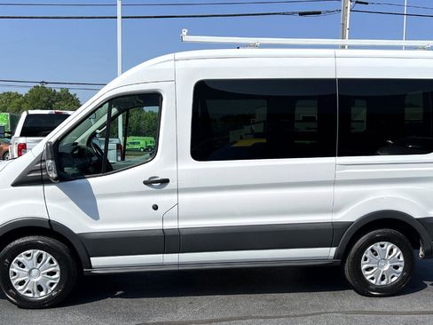 Used 2016 Ford Transit 150 XLT image 9