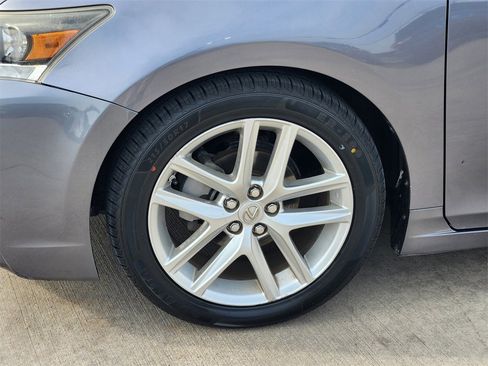 Used 2014 Lexus CT 200h image 12
