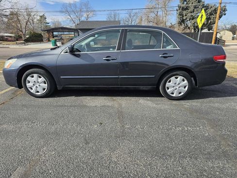 Used 2004 Honda Accord LX image 2