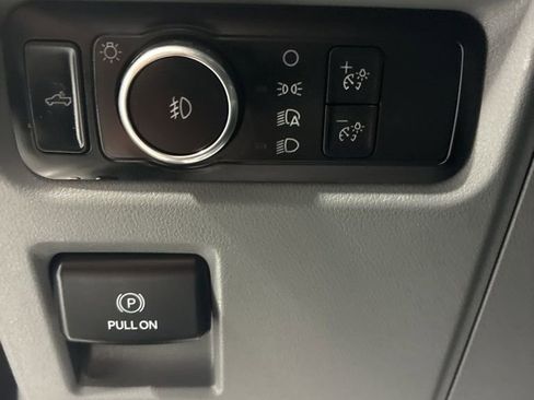 Used 2023 Ford F150 XLT image 21