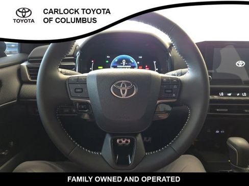 Used 2025 Toyota Camry SE FWD image 23
