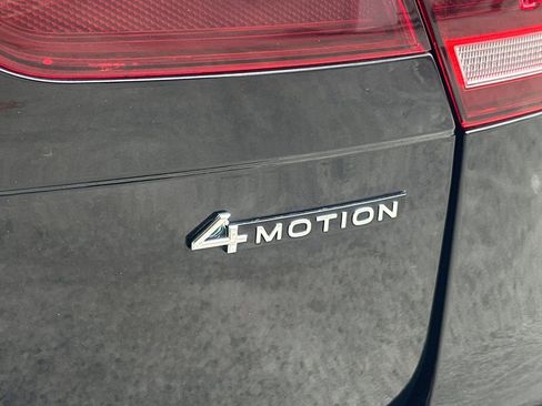 Used 2022 Volkswagen Tiguan SEL R-Line AWD/4WD image 37