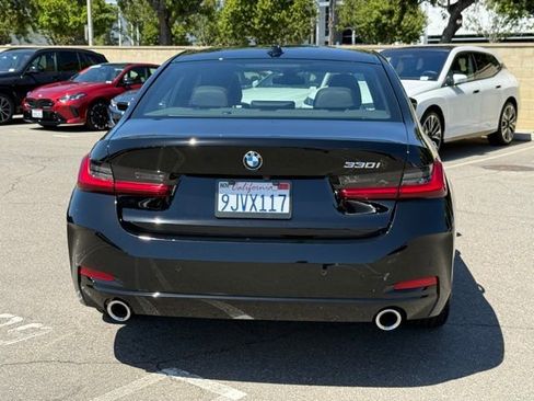 Certified 2024 BMW 330i Sedan w/ Convenience Package RWD image 9