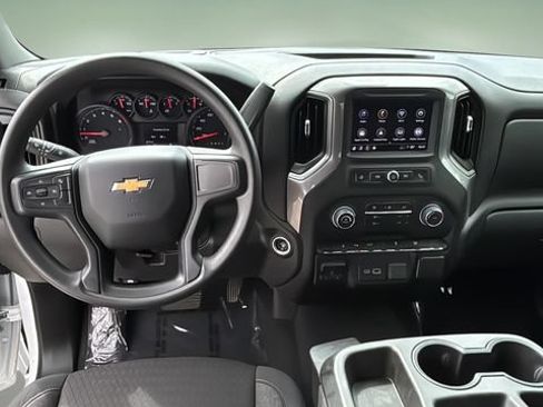 Used 2024 Chevrolet Silverado 2500 Custom w/ Custom Value Package AWD/4WD image 12