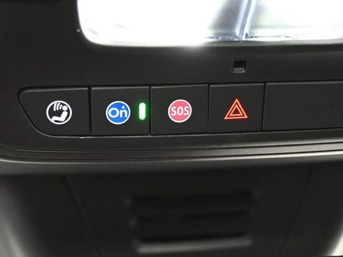 New 2026 Chevrolet Equinox EV LT image 33