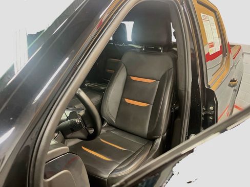 Used 2024 GMC Sierra 1500 AT4 w/ Technology Package image 20