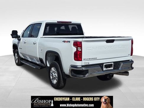Used 2025 Chevrolet Silverado 2500 LT w/ Convenience Package AWD/4WD image 12