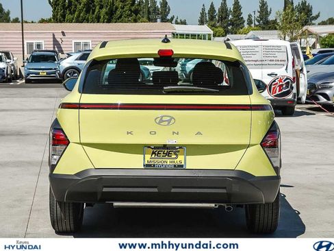 New 2026 Hyundai Kona SE FWD image 5
