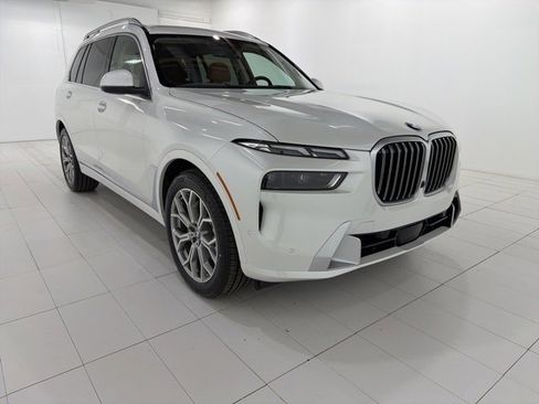 Certified 2023 BMW X7 xDrive40i w/ Premium Package image 7
