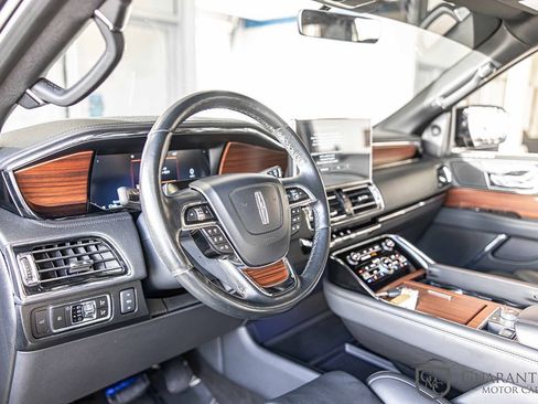 Used 2024 Lincoln Navigator L Reserve image 21
