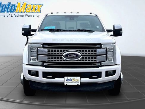 Used 2017 Ford F450 Platinum w/ Platinum Ultimate Package AWD/4WD image 2