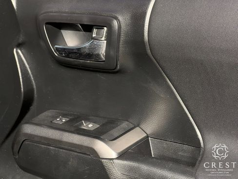 Used 2019 Toyota Tacoma TRD Off-Road image 27