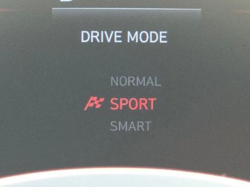 New 2025 Hyundai Elantra Sport image 15