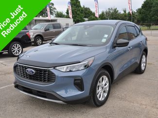 Used 2025 Ford Escape Active image 1