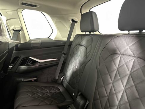 New 2026 BMW X7 xDrive40i w/ Premium Package image 20