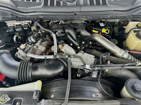 Used 2019 Ford F350 Lariat w/ Lariat Ultimate Package image 32