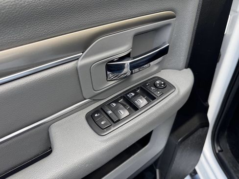 Used 2018 RAM 3500 Lone Star image 9