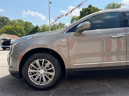 Used 2017 Cadillac XT5 FWD image 9