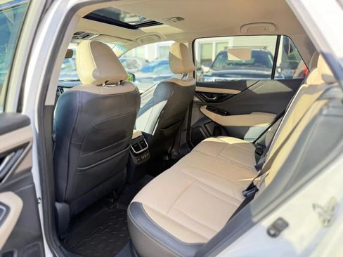 Used 2020 Subaru Outback Limited AWD/4WD image 11
