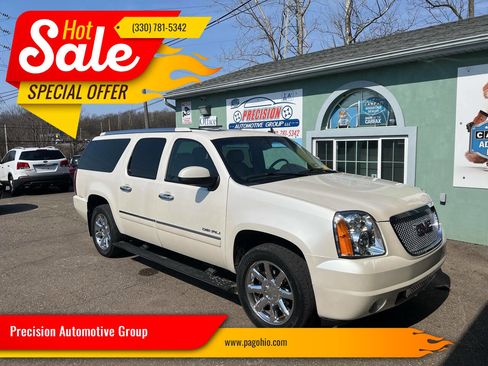 Used 2011 GMC Yukon XL Denali image 1