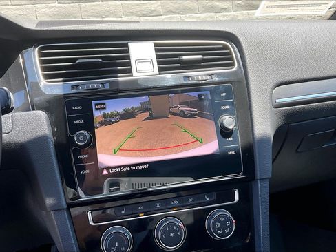 Used 2018 Volkswagen GTI SE FWD image 20