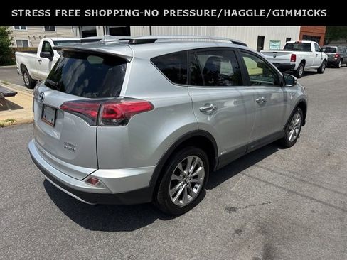 Used 2016 Toyota RAV4 Limited image 3