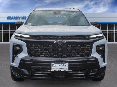 New 2026 Chevrolet Traverse RS image 2