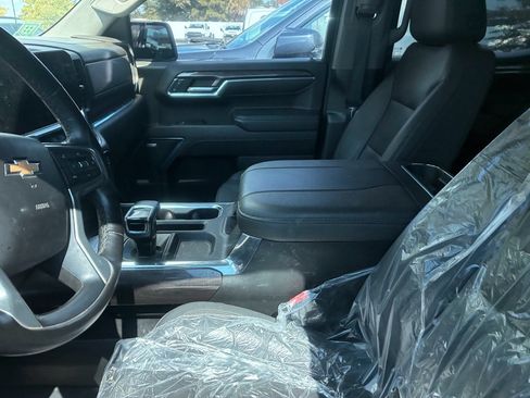 Used 2023 Chevrolet Silverado 1500 LTZ AWD/4WD image 6