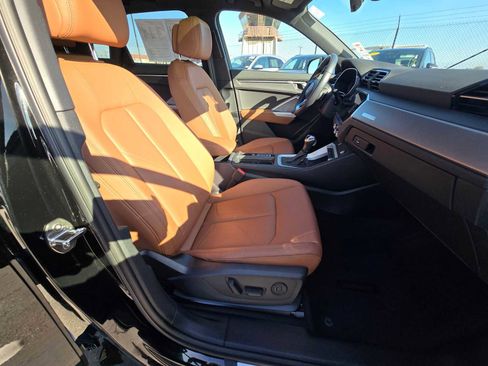 Used 2024 Audi Q3 2.0T Premium w/ Convenience Package image 11