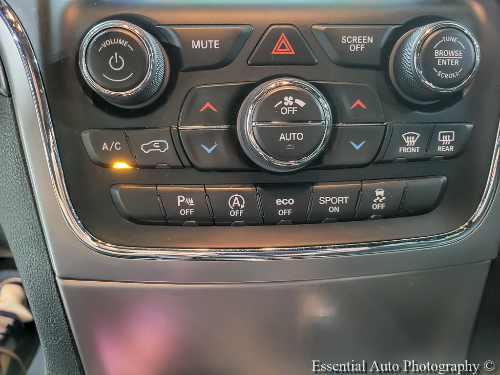 Used 2018 Jeep Grand Cherokee Altitude AWD/4WD image 16