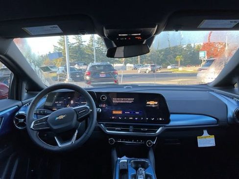 New 2026 Chevrolet Equinox EV LT image 8