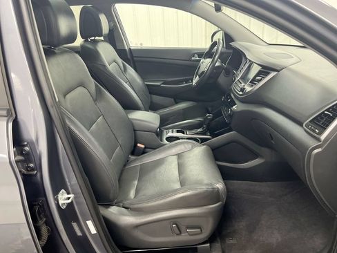 Used 2016 Hyundai Tucson Limited w/ Option Group 03 FWD image 23