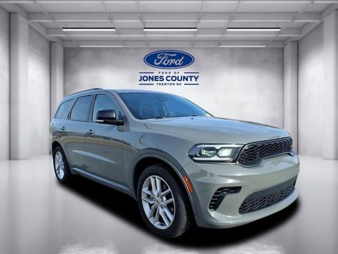 Used 2024 Dodge Durango GT image 1
