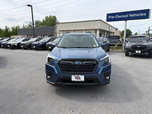 Certified 2023 Subaru Forester Limited AWD/4WD image 4