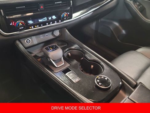 Certified 2023 Nissan Rogue SL image 19