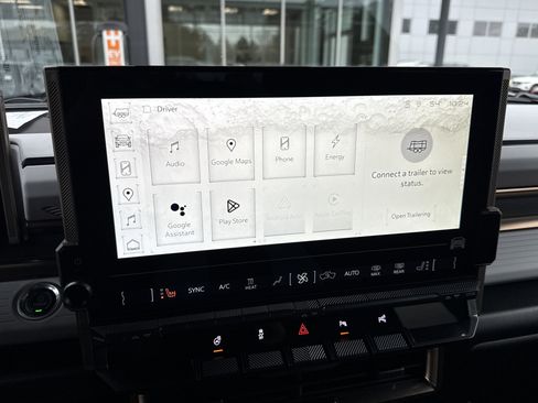 Used 2024 GMC Hummer EV 2X image 42