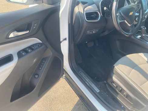 Used 2018 Chevrolet Equinox Premier AWD/4WD image 11