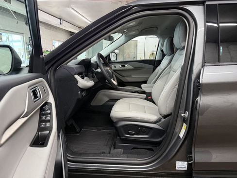 New 2026 Ford Explorer Active w/ Active Comfort Package AWD/4WD image 12