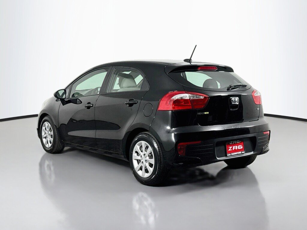Used 2017 Kia Rio EX w/ Eco Package FWD image 3
