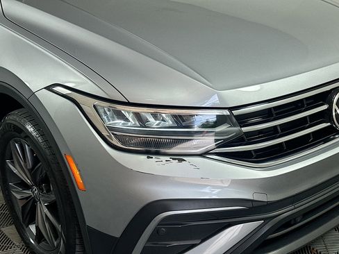 Used 2022 Volkswagen Tiguan SE image 33